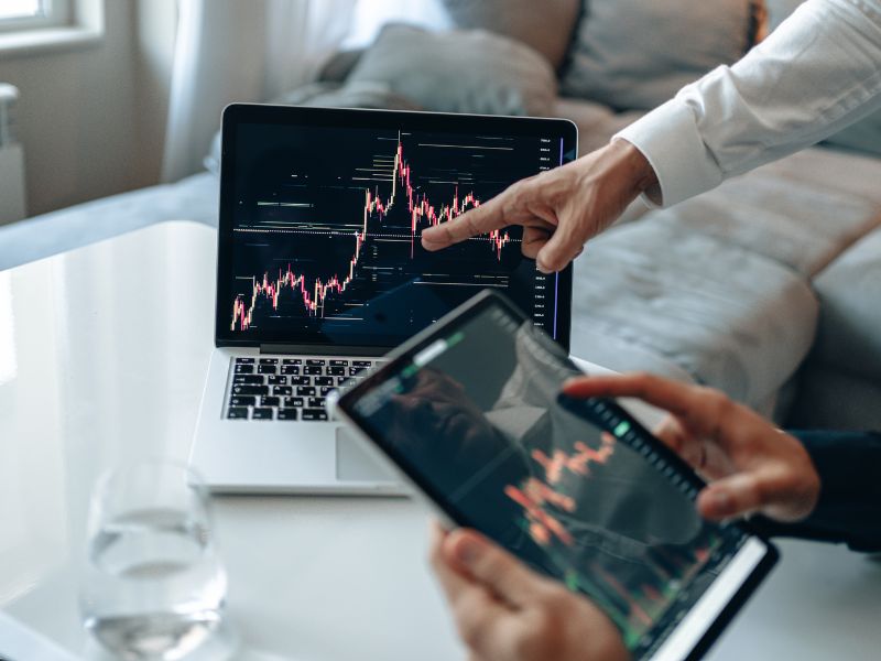 מסלולי השקעה